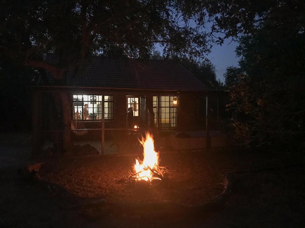 Hello Kruger Hideaway Cottage & Skilpad Studio Марлот-Парк Экстерьер фото