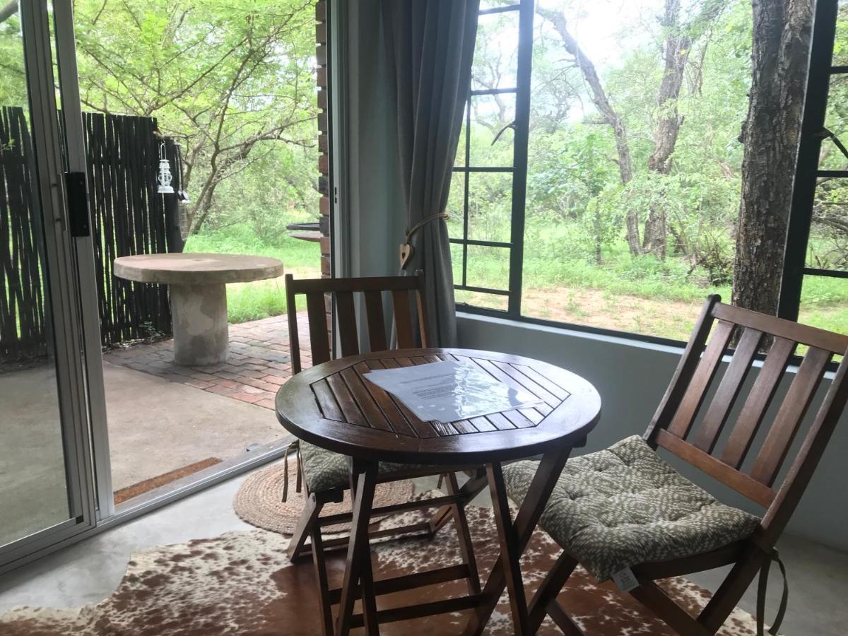 Hello Kruger Hideaway Cottage & Skilpad Studio Марлот-Парк Экстерьер фото